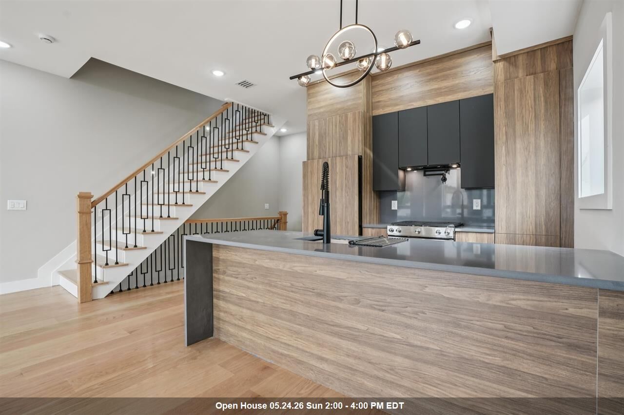 Property Photo: 68 Thorne St 2 NJ 07307