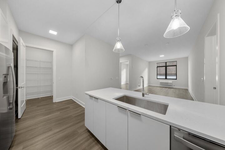 Property Photo:  121 34th St 513  NJ 07087-5902 