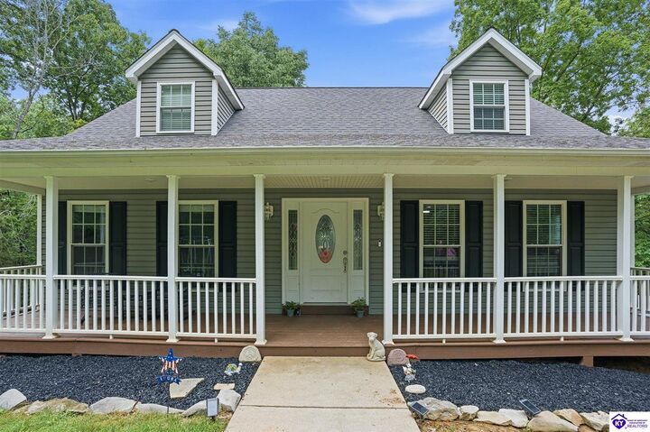 Property Photo:  140 Pine Needle Lane  KY 40108 