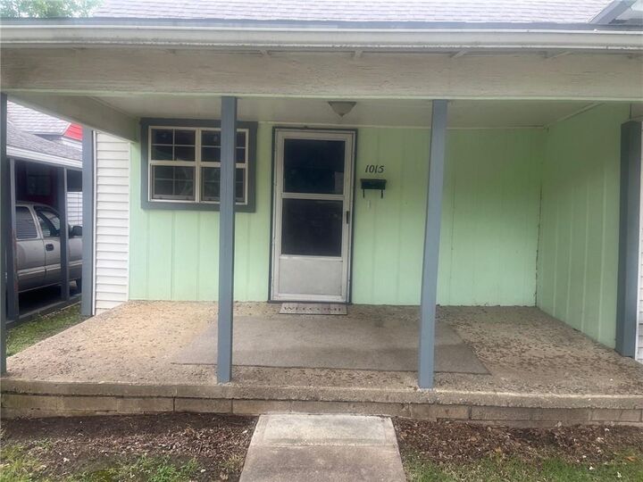 Property Photo:  1015-1017 N 6th Street  KS 67301 