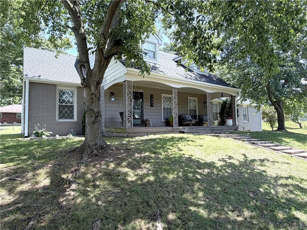 Property Photo:  1601 Maple Street  MO 64601 