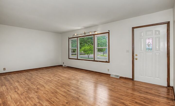 Property Photo: 307 Dotson Drive IA 50014