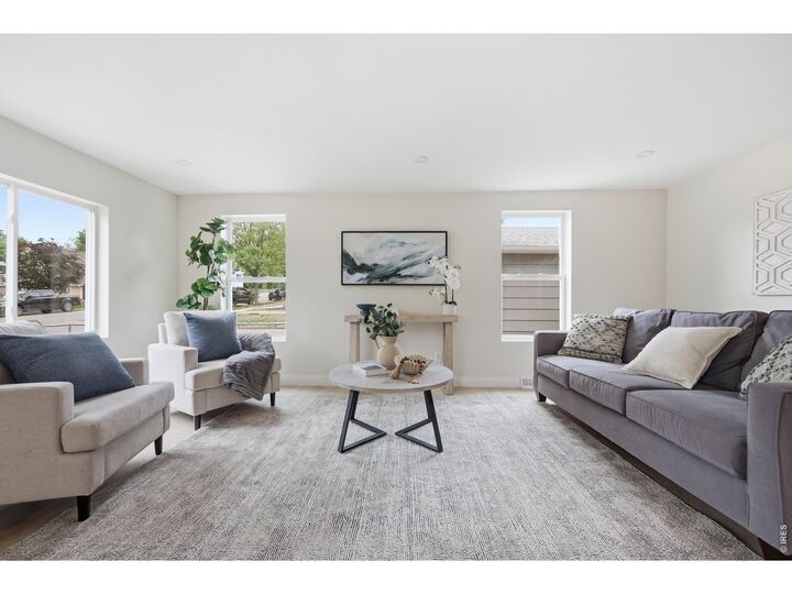 Property Photo:  206 Bowen St  CO 80501 