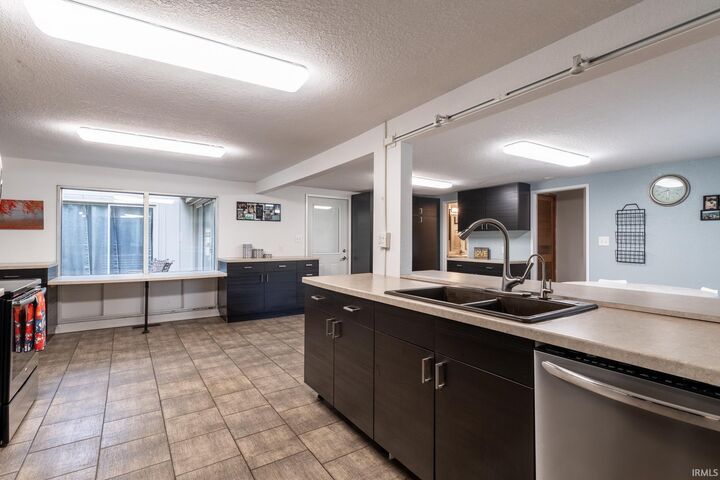 Property Photo:  8520 Fiesta Way  IN 46815-5721 