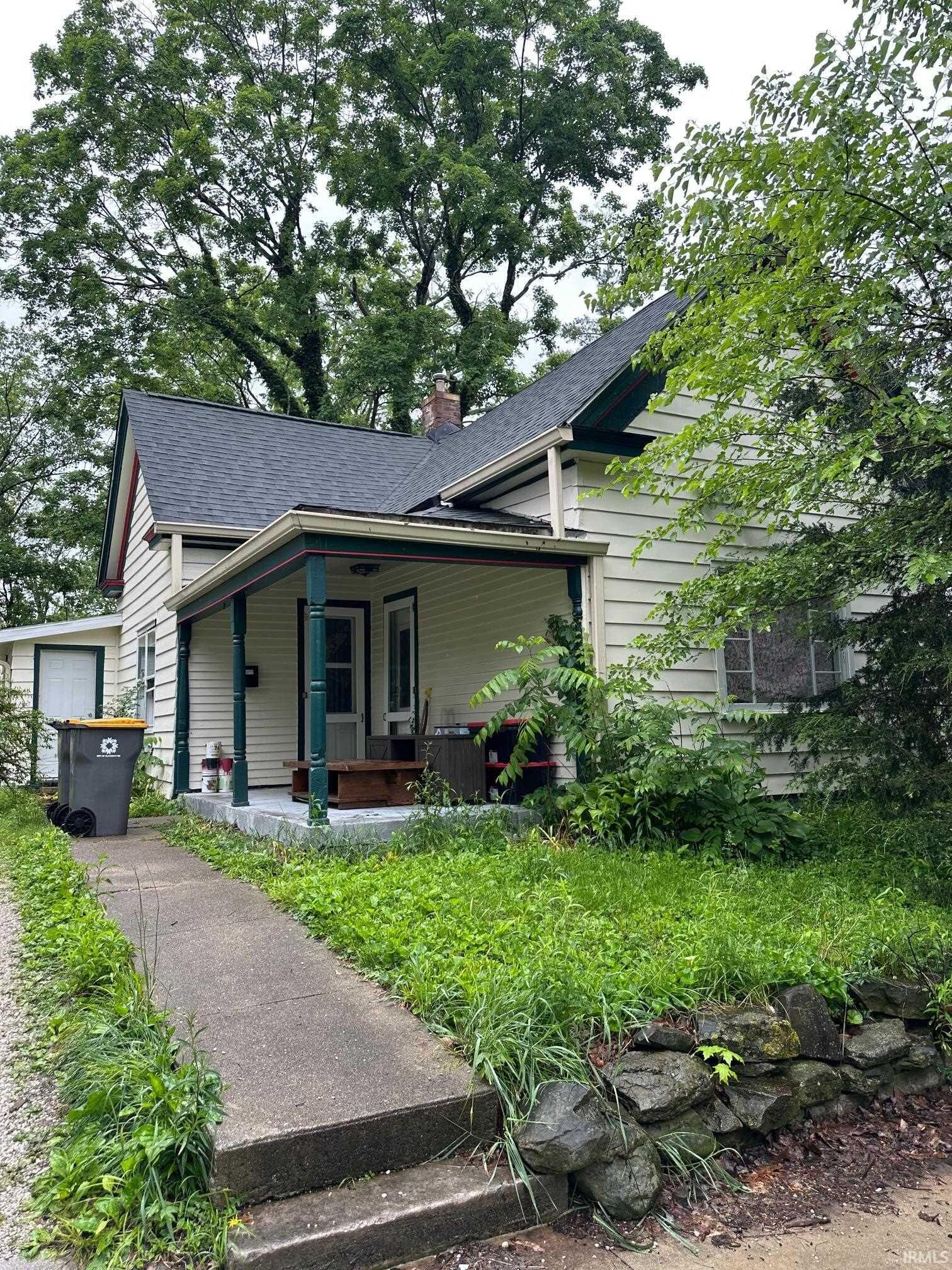 Property Photo: 811 W 6th Street IN 47404