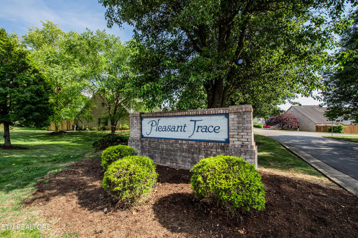 Property Photo: 3106 Pleasant Trace Circle TN 37912