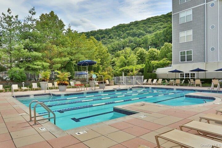 Property Photo: 1310 Round Pointe Drive NY 10927