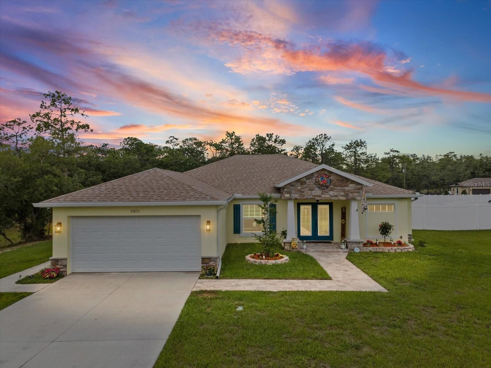 Property Photo: 11051 Mirage Avenue FL 34614