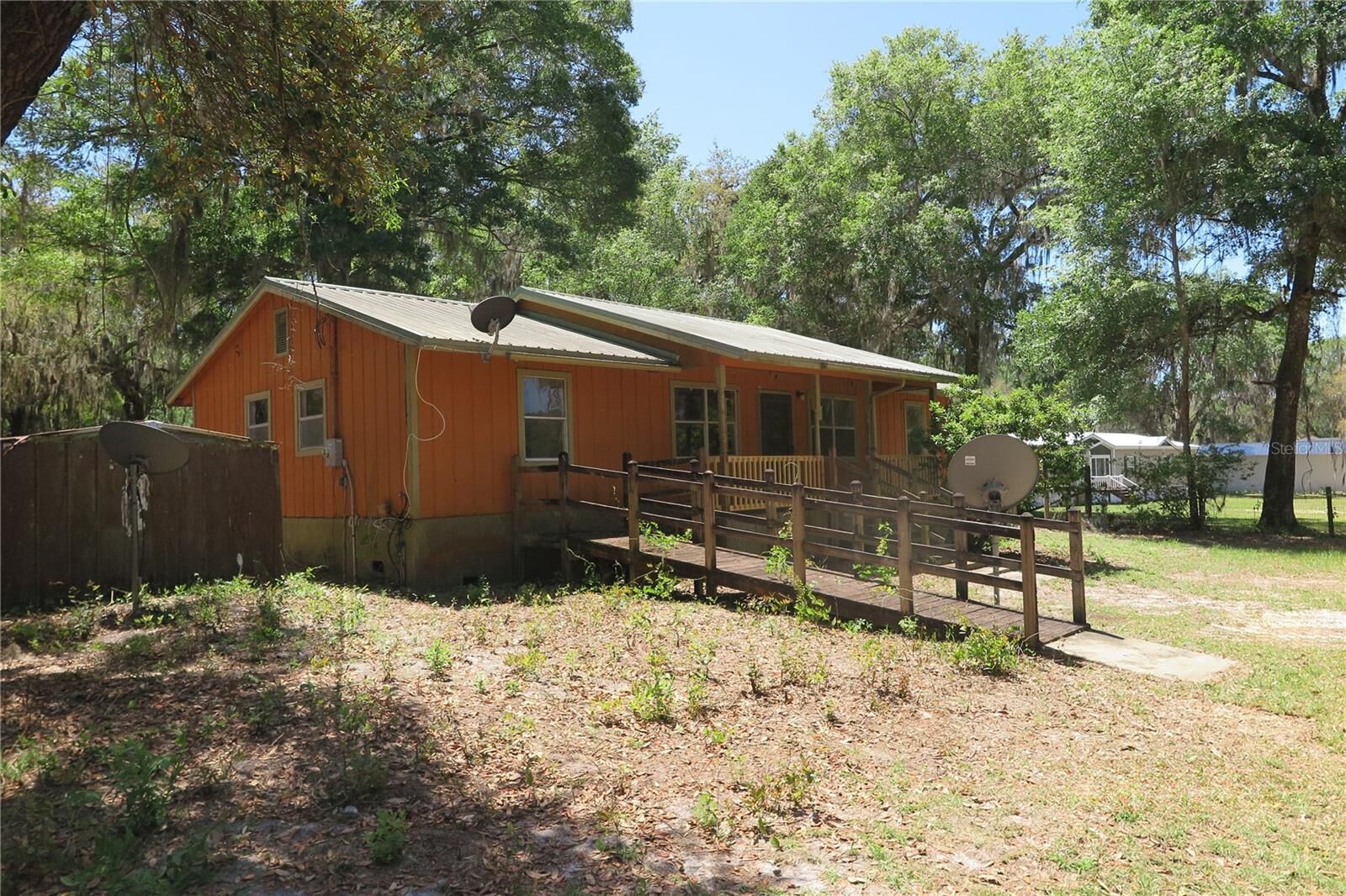 Property Photo: 153 Ranch Road FL 32131