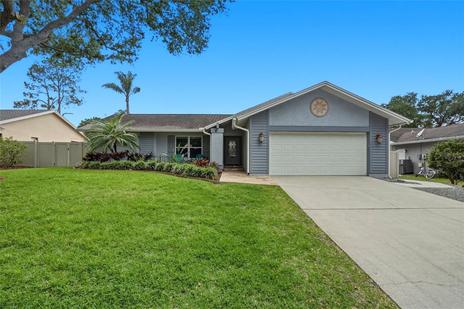 Property Photo: 5015 Bridgeport Drive FL 34695