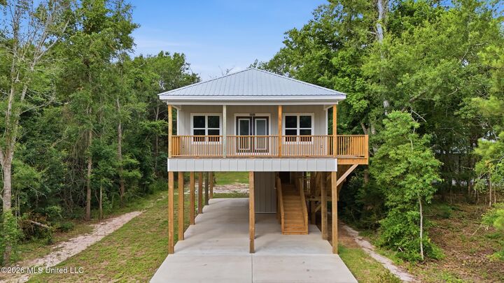 Property Photo:  5235 Clermont Boulevard  MS 39520 
