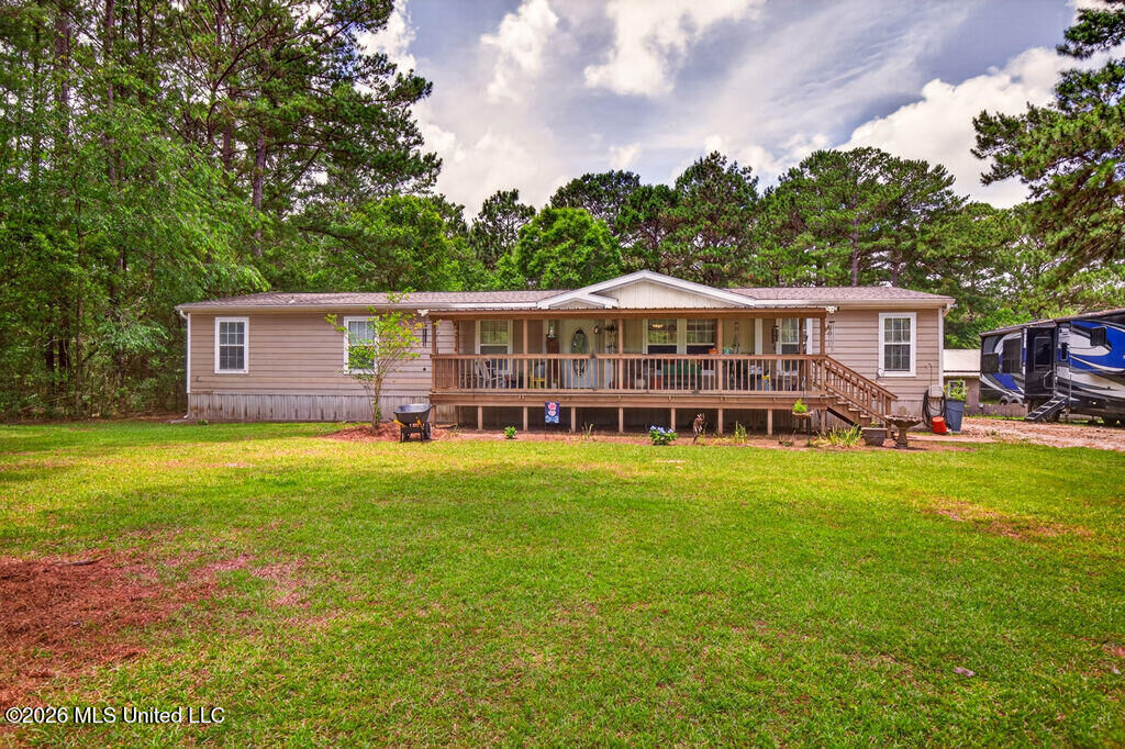 Property Photo:  21 Choctaw Drive  MS 39426 
