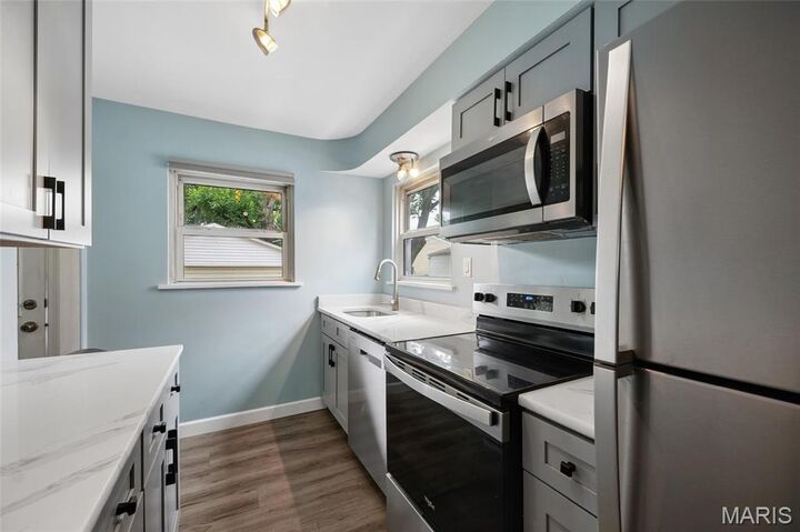 Property Photo: 7109 Yates Street MO 63116