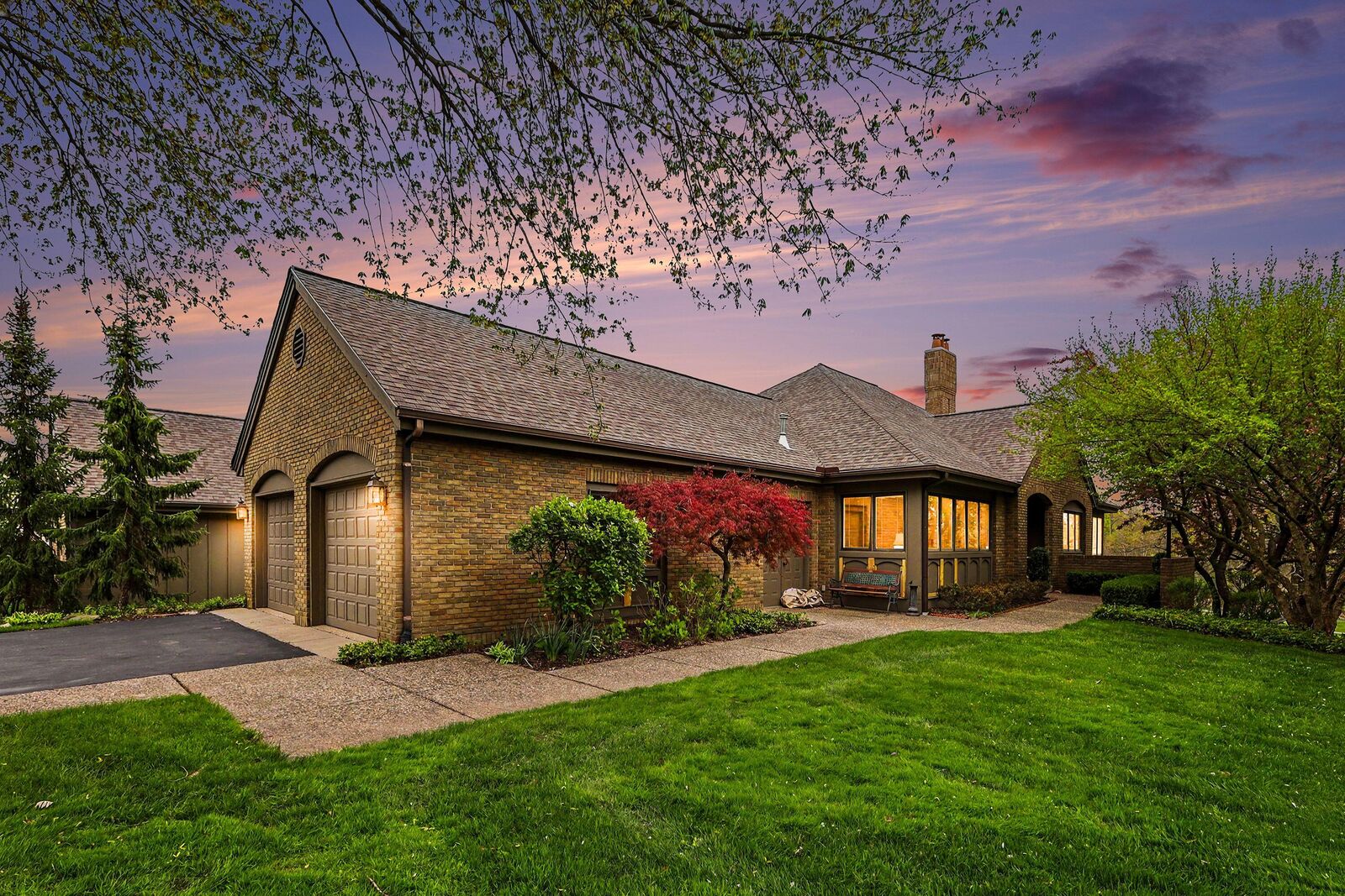 Property Photo: 650 Cascade Hills Hollow Hollow SE MI 49546