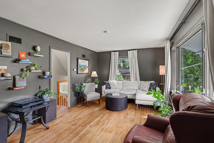 Property Photo: 1203 N Boltwood Street MI 49058