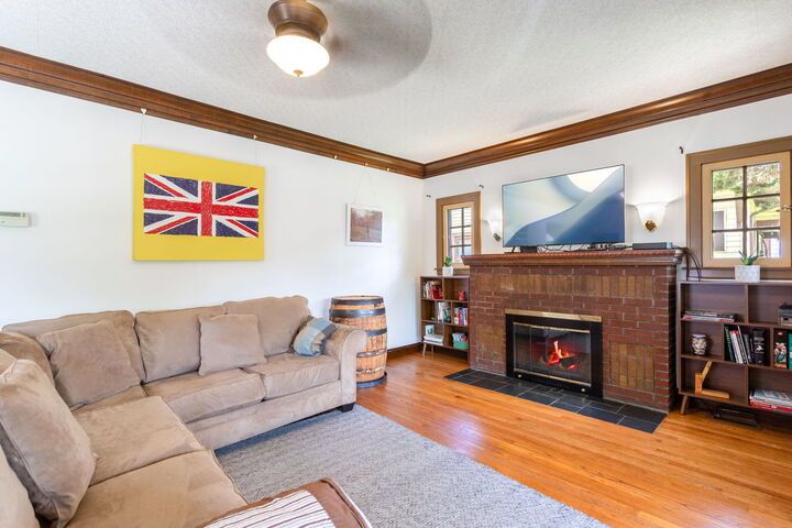 Property Photo: 342 Lawton Road IL 60546