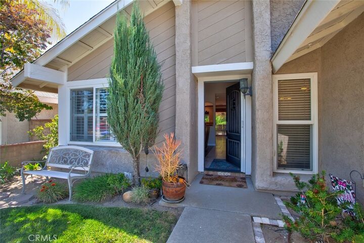 Property Photo:  27643 Saffron Lane  CA 91350 