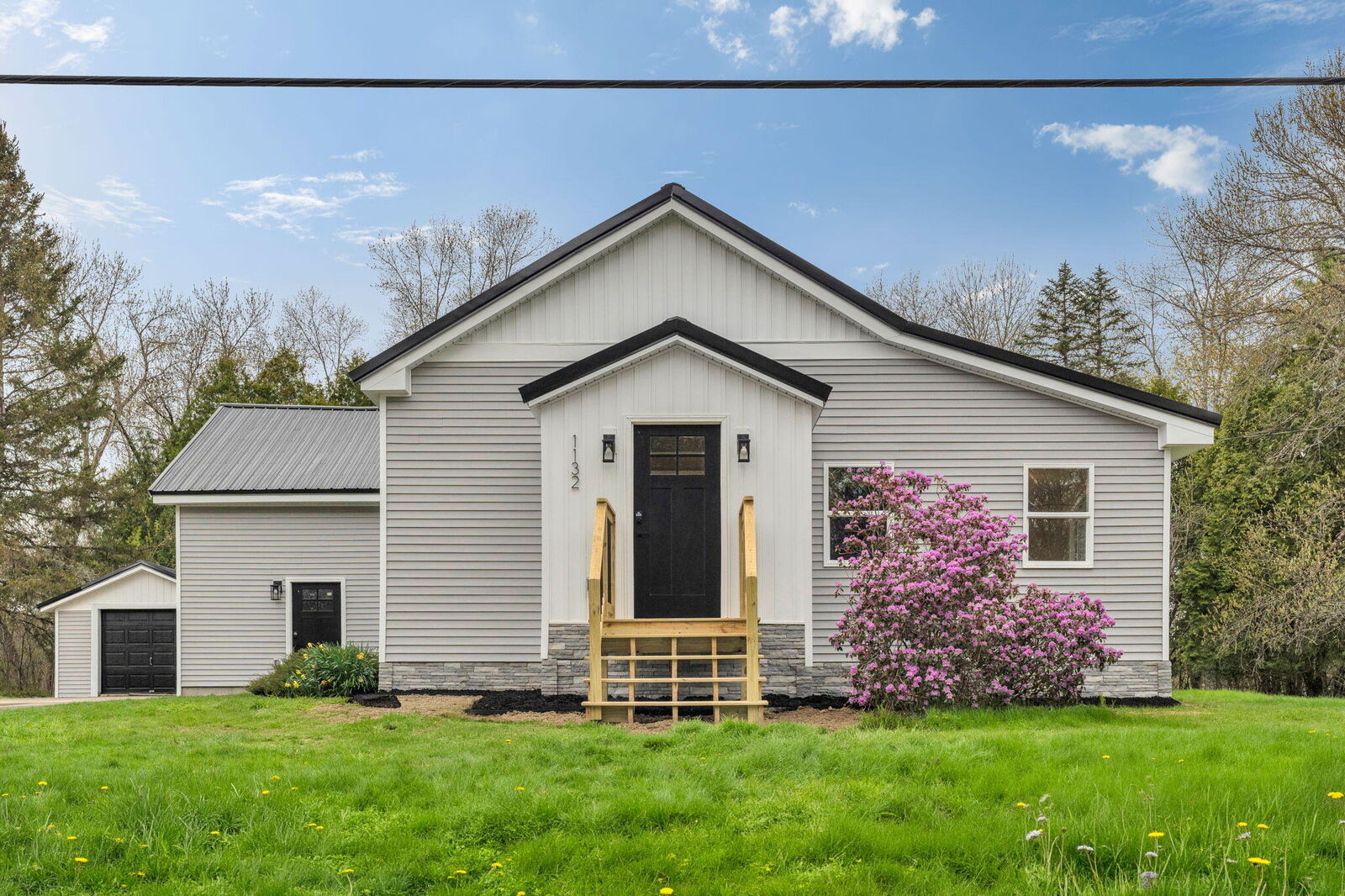 Property Photo: 1132 College Avenue ME 04468