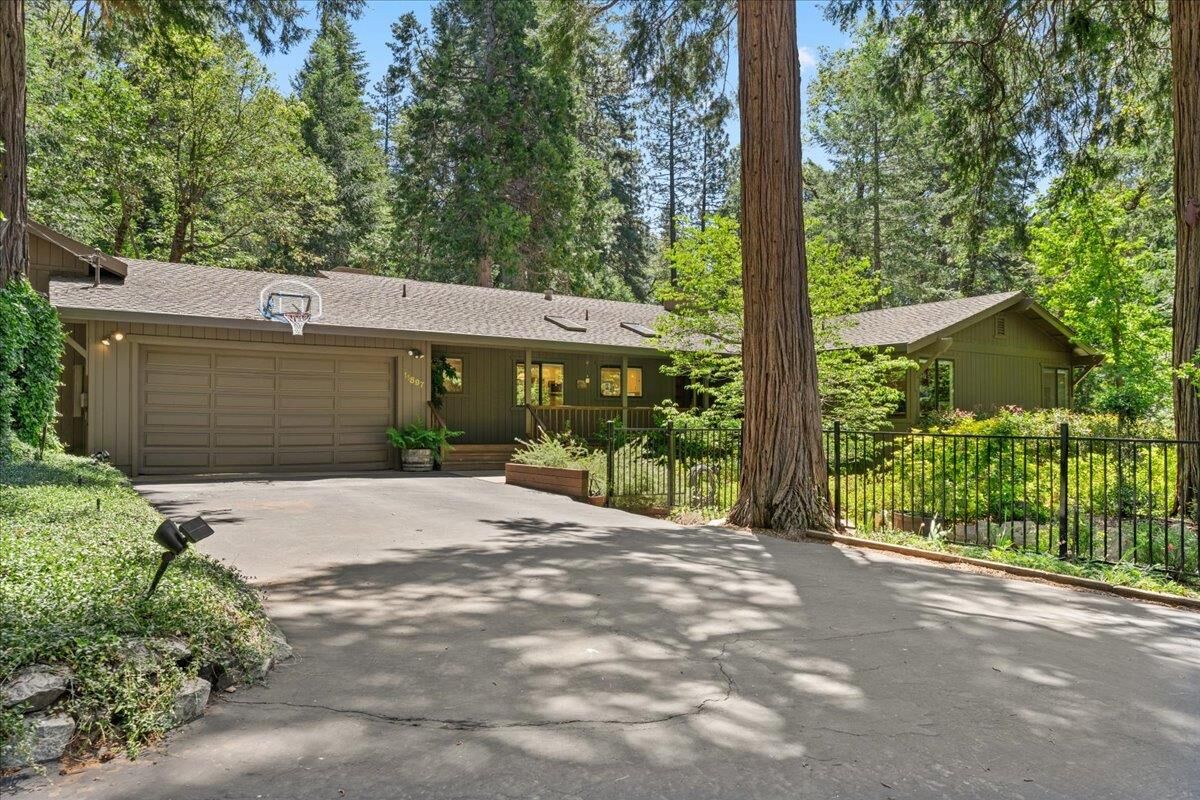 Property Photo:  11897 Banner Court  CA 95959 