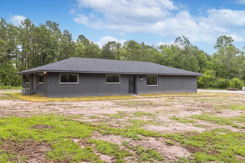Property Photo:  4207 Oakwood Drive  TX 75901 