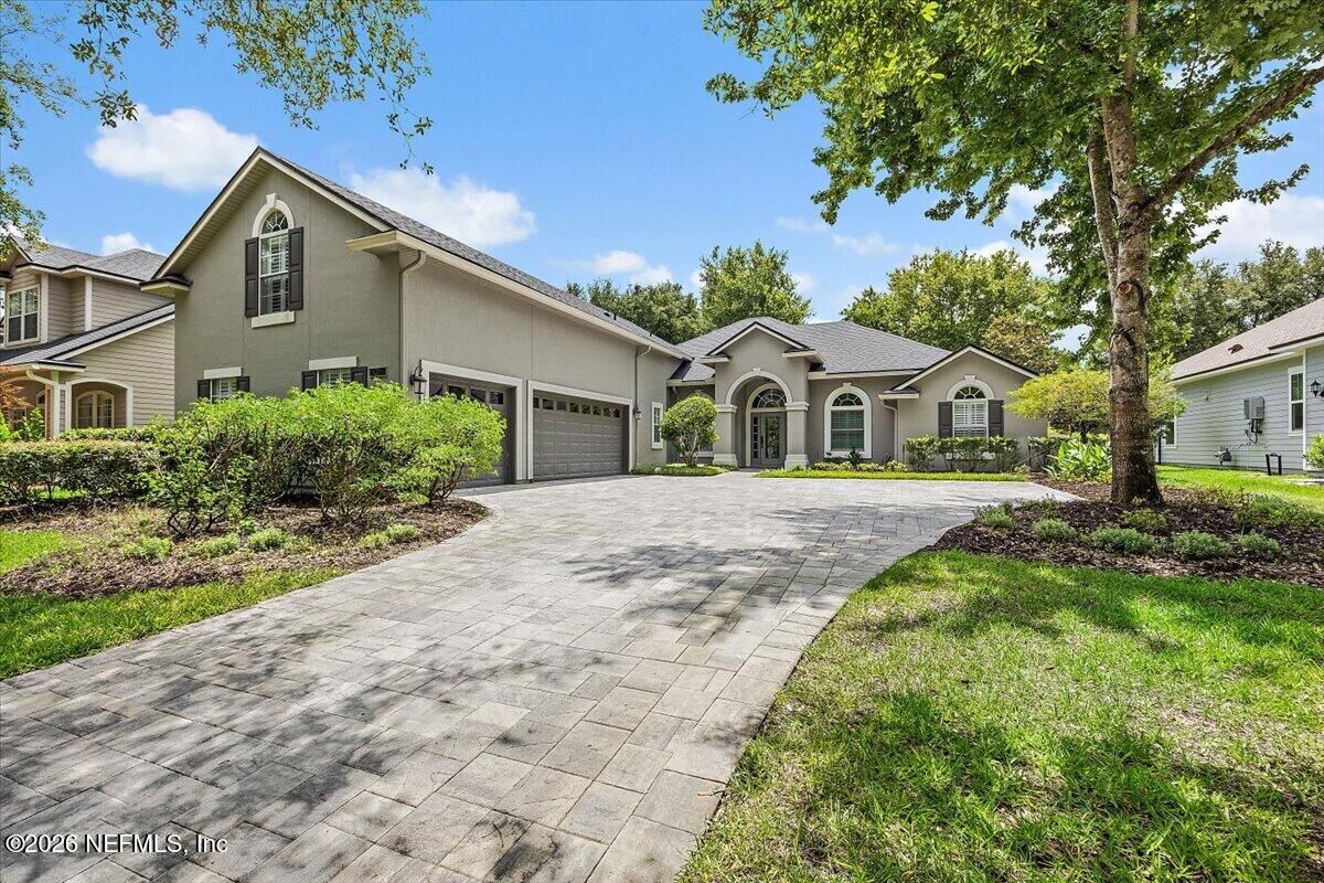 Property Photo:  5017 Clayton Court  FL 32092 