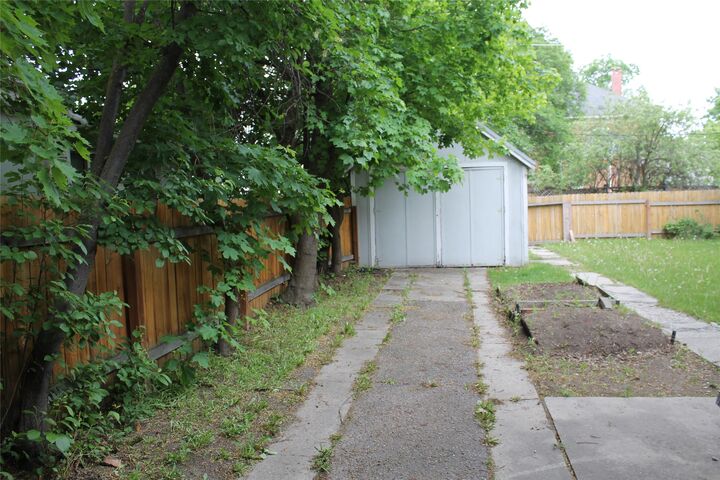 Property Photo:  405 E Spruce Street  MT 59802 