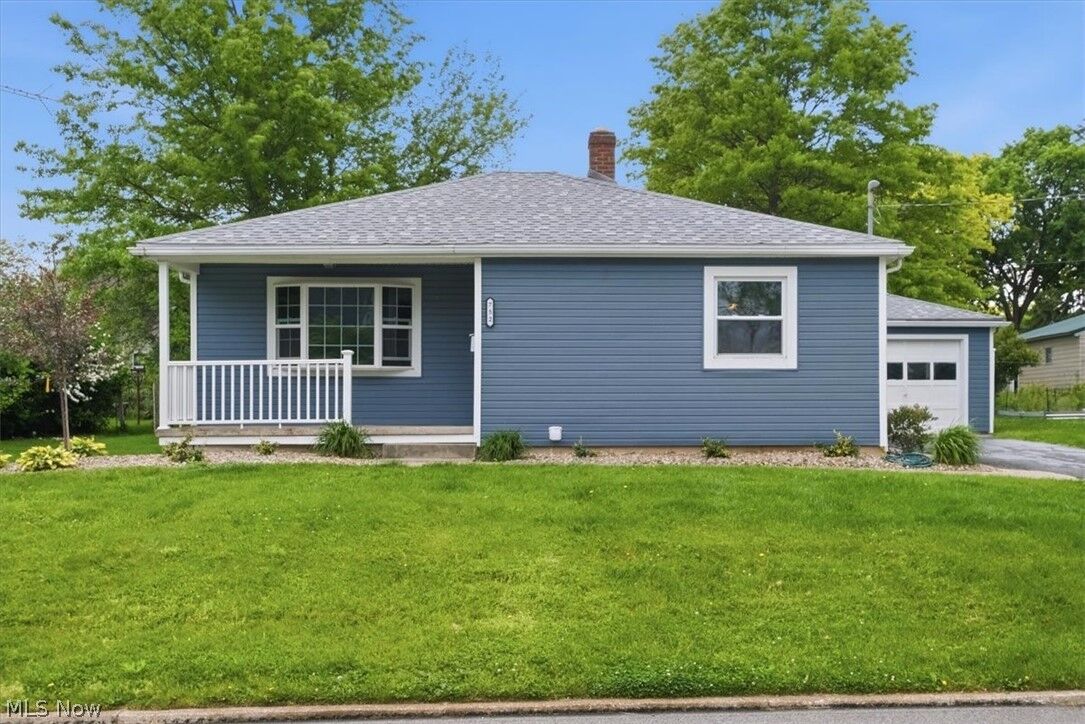 Property Photo: 752 Ellis Avenue OH 44805