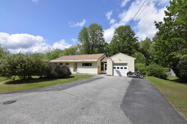 Property Photo:  9 Wildwood Avenue  NH 03743 