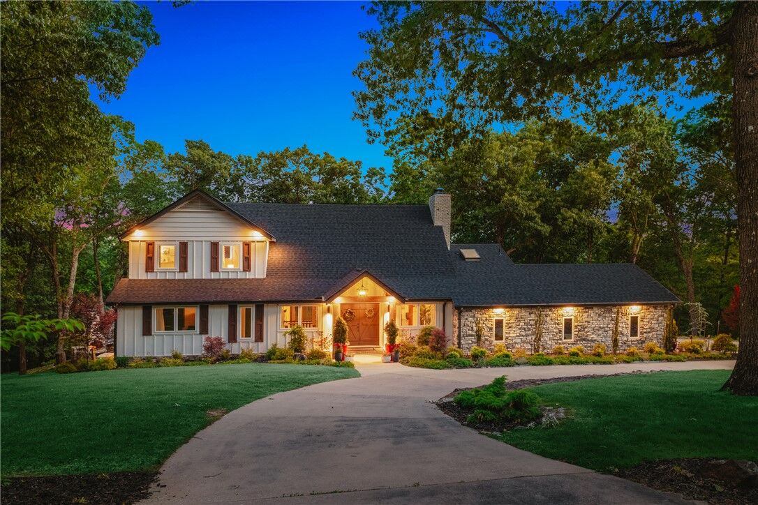 Property Photo: 8880 Pageant Drive AR 72756