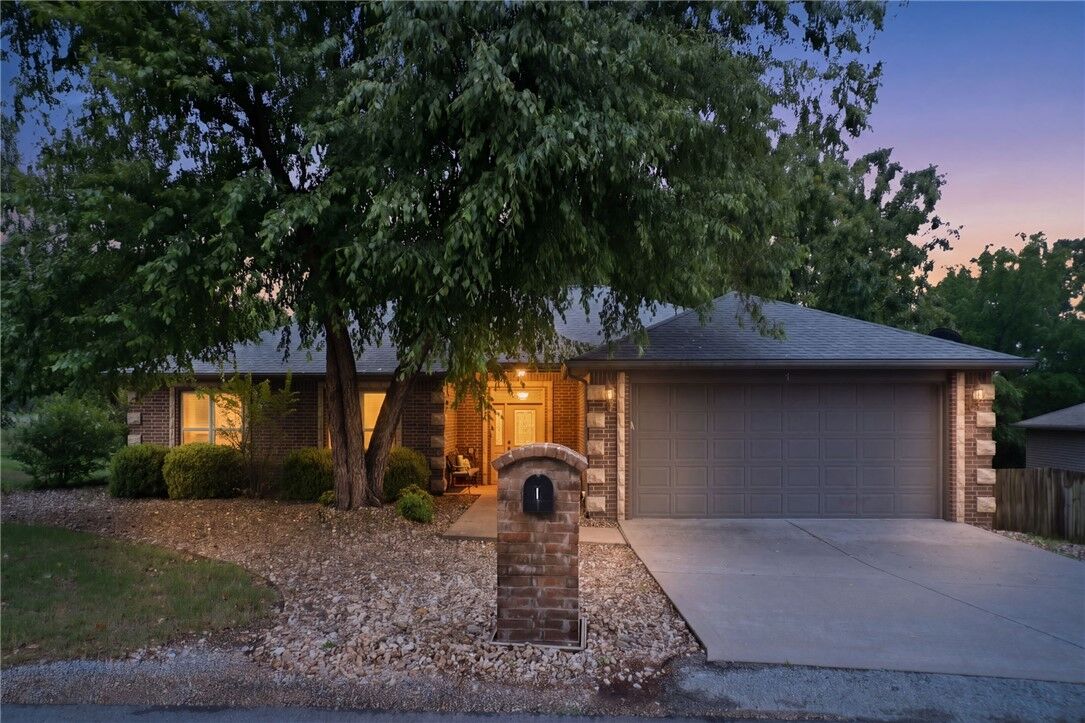 Property Photo:  1 Lillian Lane  AR 72715 