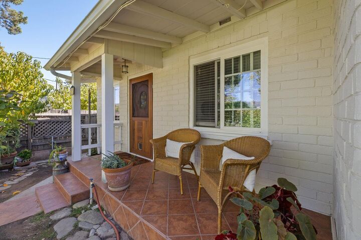 Property Photo:  386 Larmier Avenue  CA 93022 