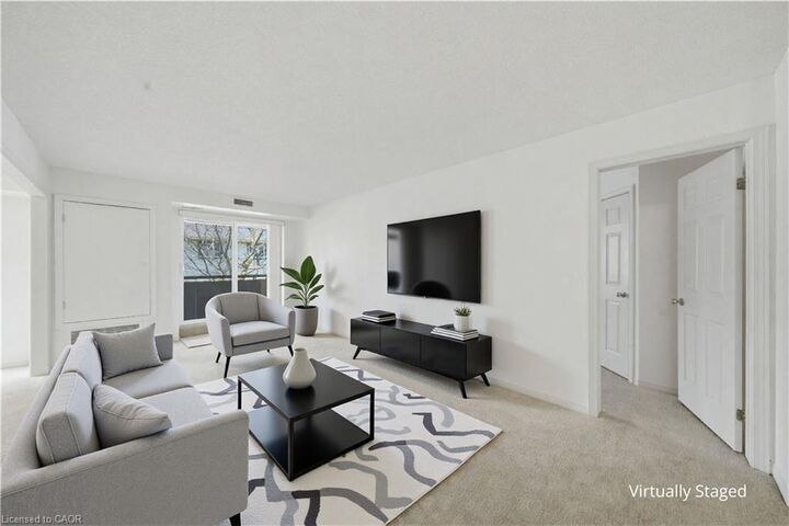 Property Photo:  416 Limeridge Road E 303  ON L9A 2S7 