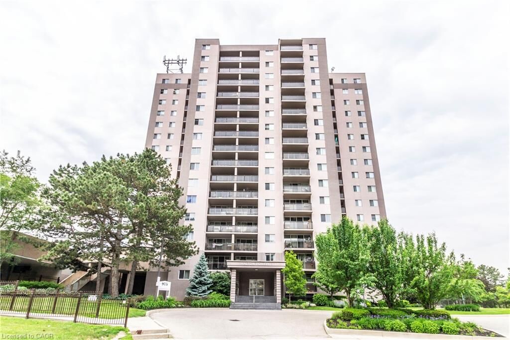 Property Photo:  975 Warwick Court 908  ON L7T 3Z7 