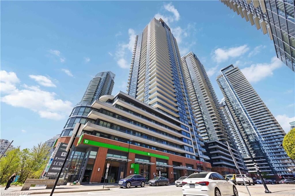 Property Photo:  2212 Lake Shore Boulevard W 3807  ON M8V 0C2 