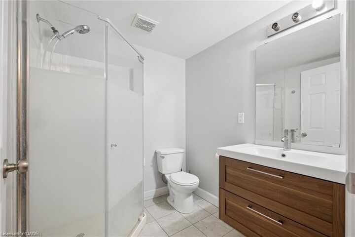 Property Photo:  367 Victoria Street S Main Floor Bedroom  ON N2M 3A4 