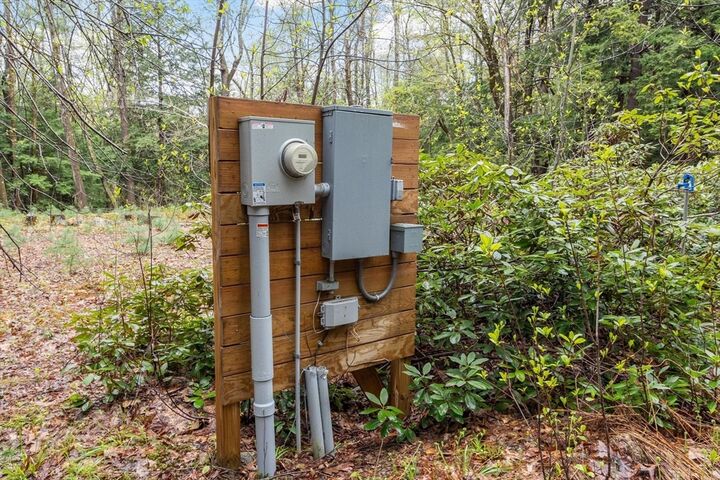 Property Photo: 42 Bowl Rd NH 03470
