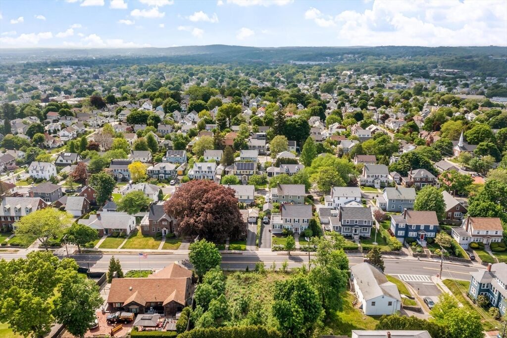 Property Photo:  301 Common St  MA 02472 