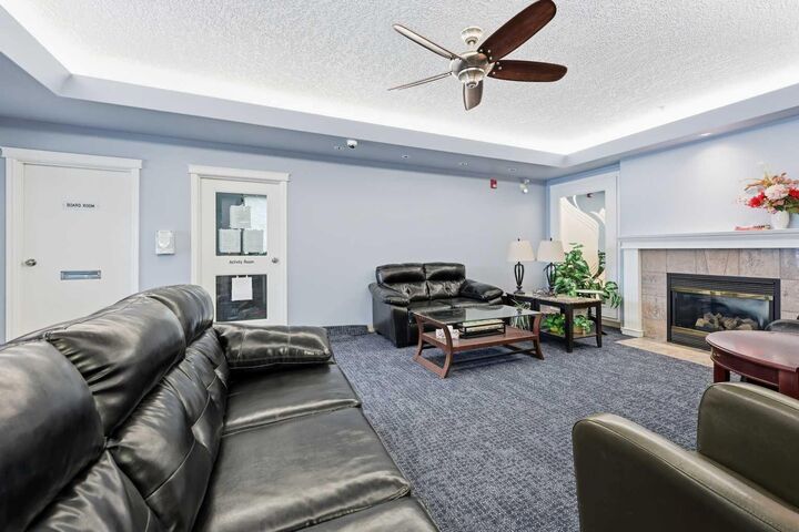 Property Photo: 165 Manora Place NE 439 AB T2A 7X5