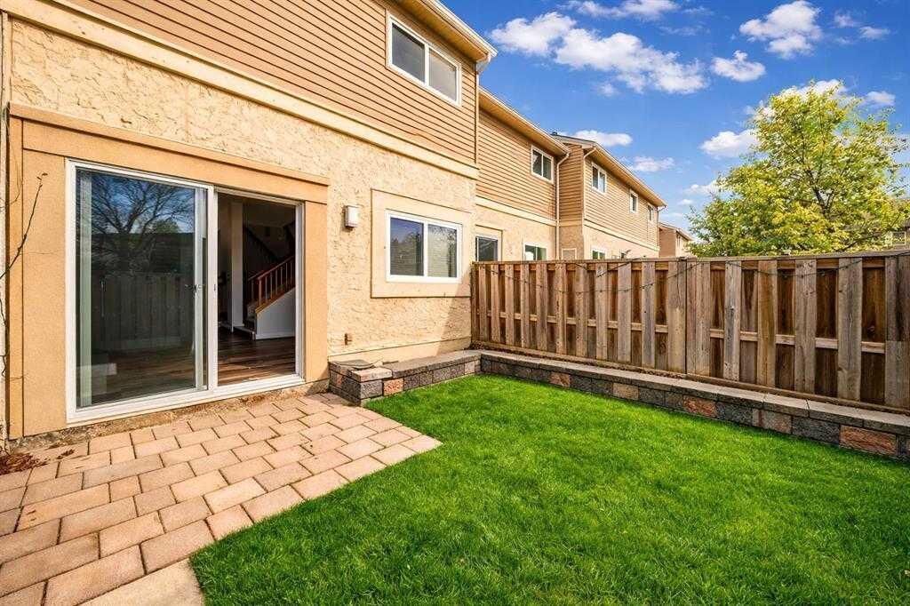 Property Photo: 5520 1 Avenue 41 AB T2A 5Z7