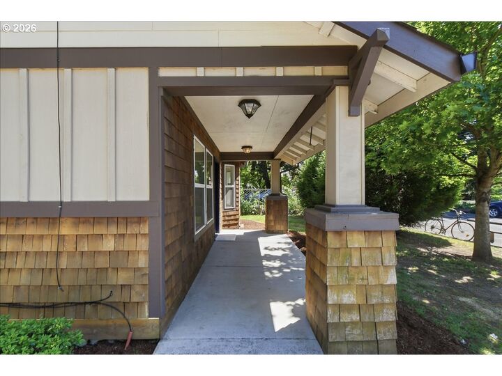 Property Photo: 4619 NW Grant St WA 98663