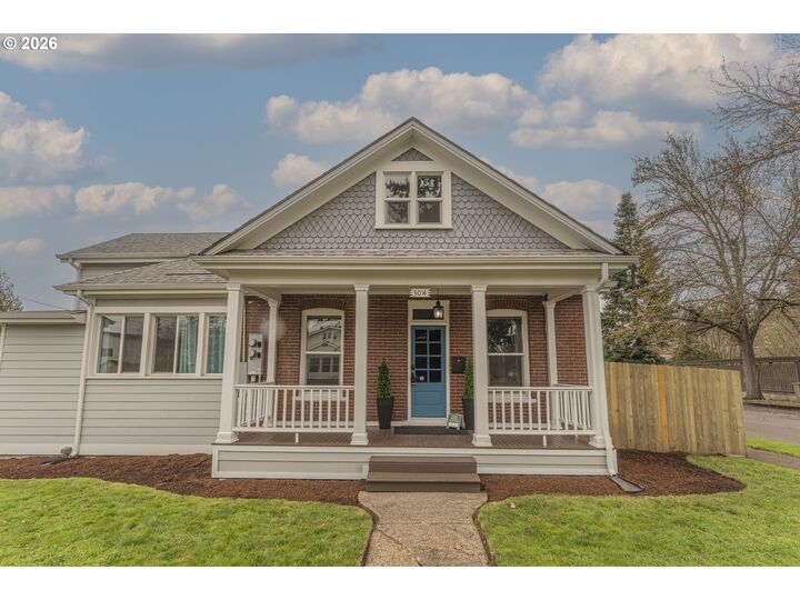 Property Photo: 3014 Division Ave WA 98660