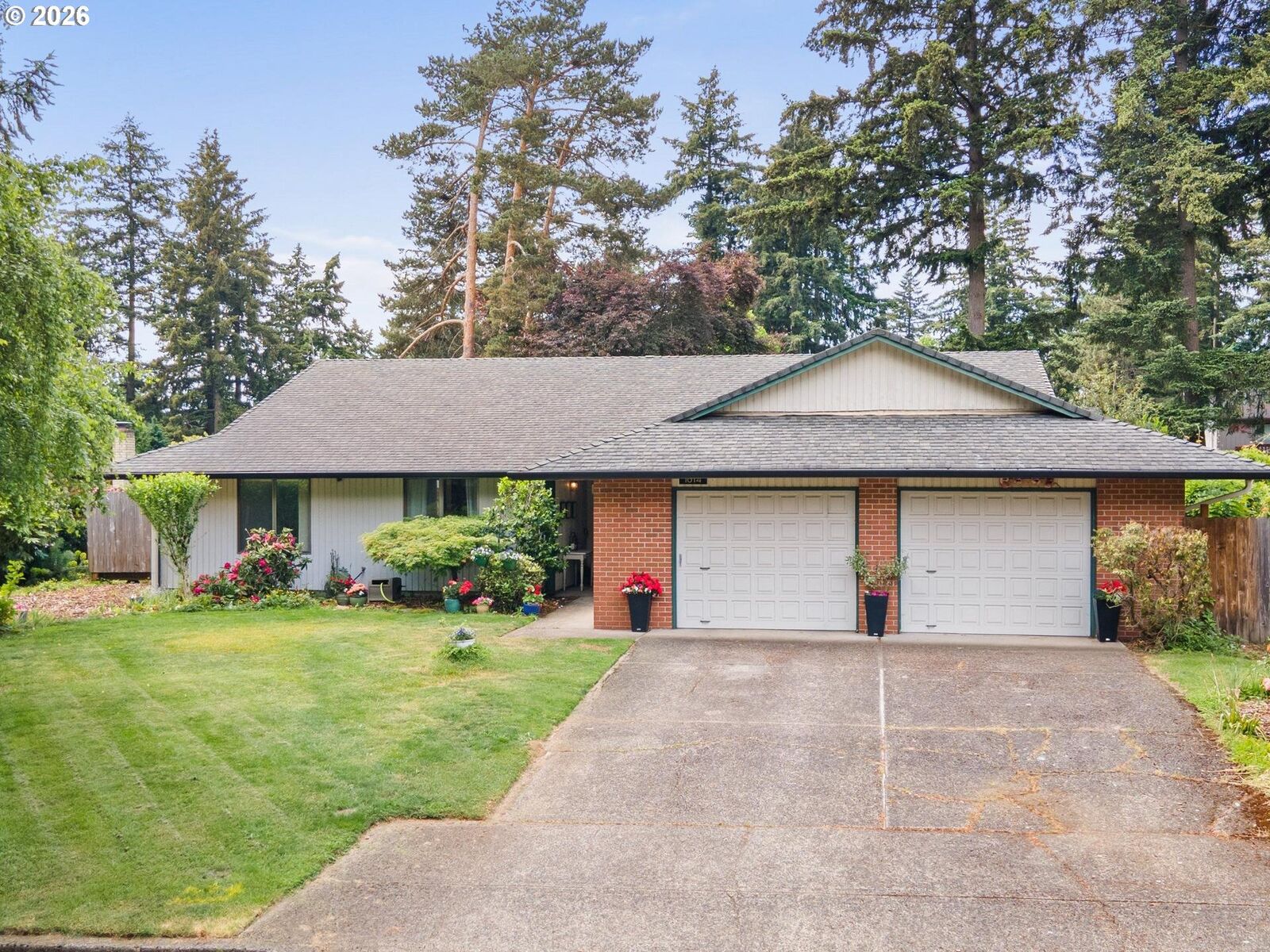 Property Photo: 1614 SE 125th Ave WA 98683