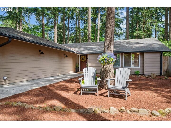 Property Photo: 17614 Schalit Way OR 97035