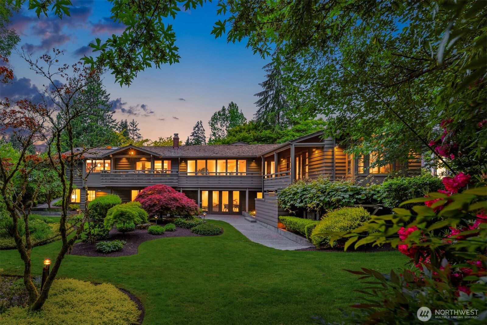 Property Photo: 2420 82nd Avenue NE WA 98039