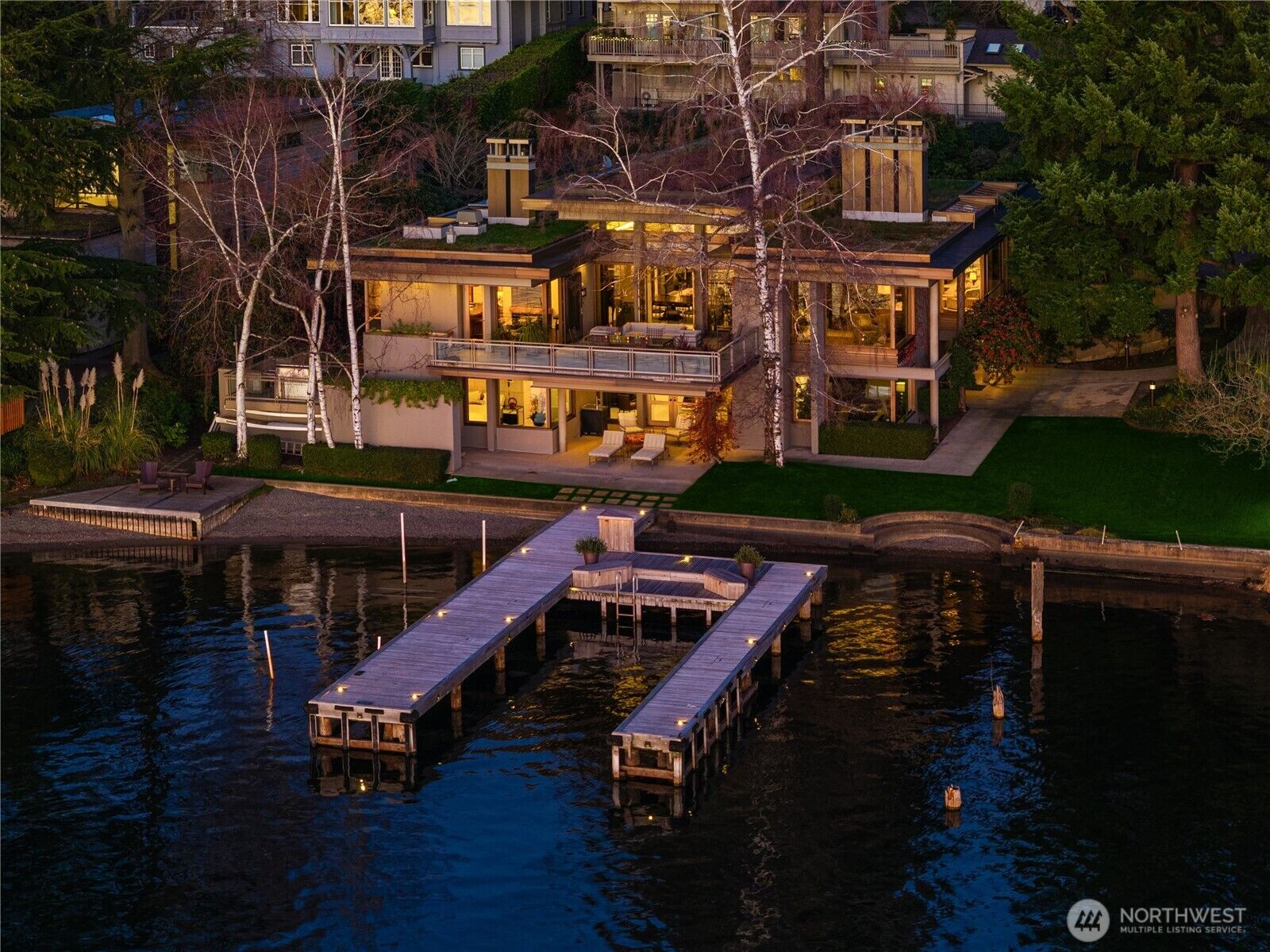 Property Photo: 3101 W Laurelhurst Drive NE WA 98105