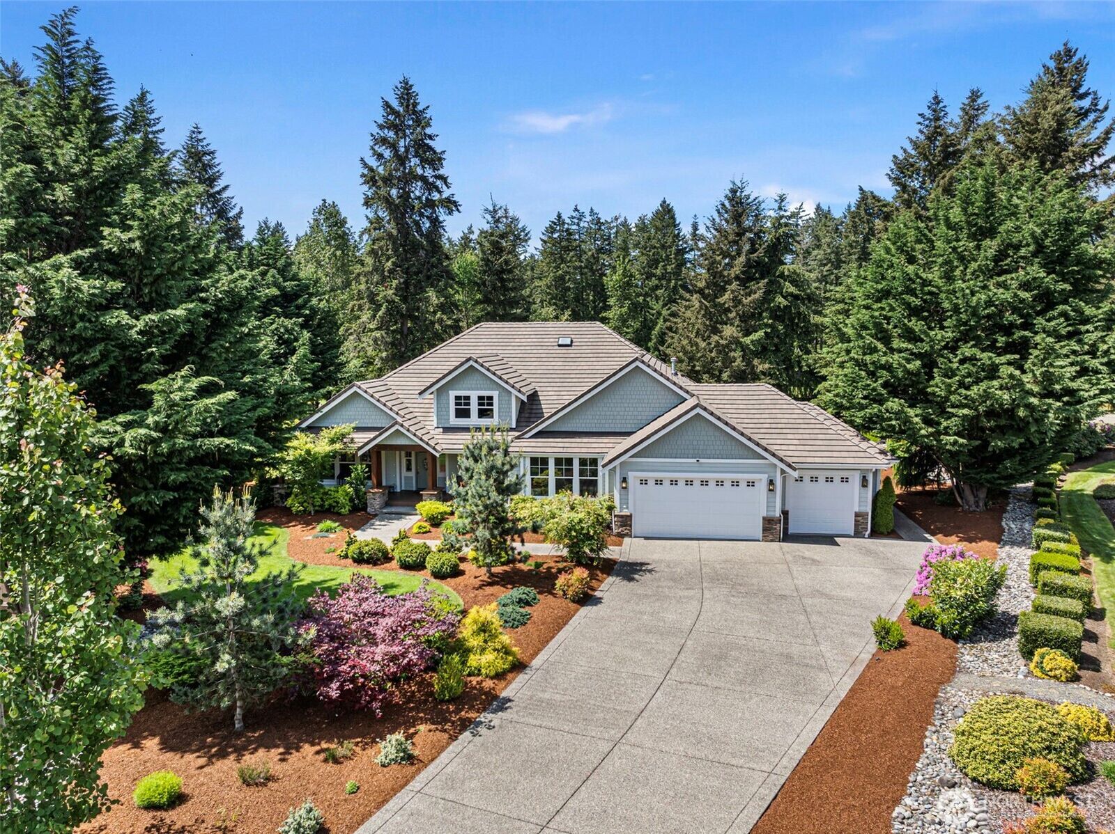 Property Photo: 32929 134th Court SE WA 98092