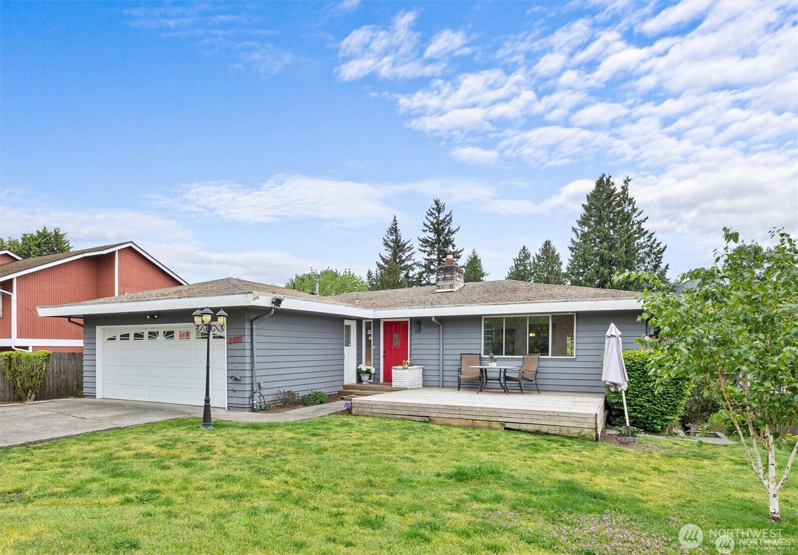 Property Photo:  2001 NE 12th Street  WA 98056 