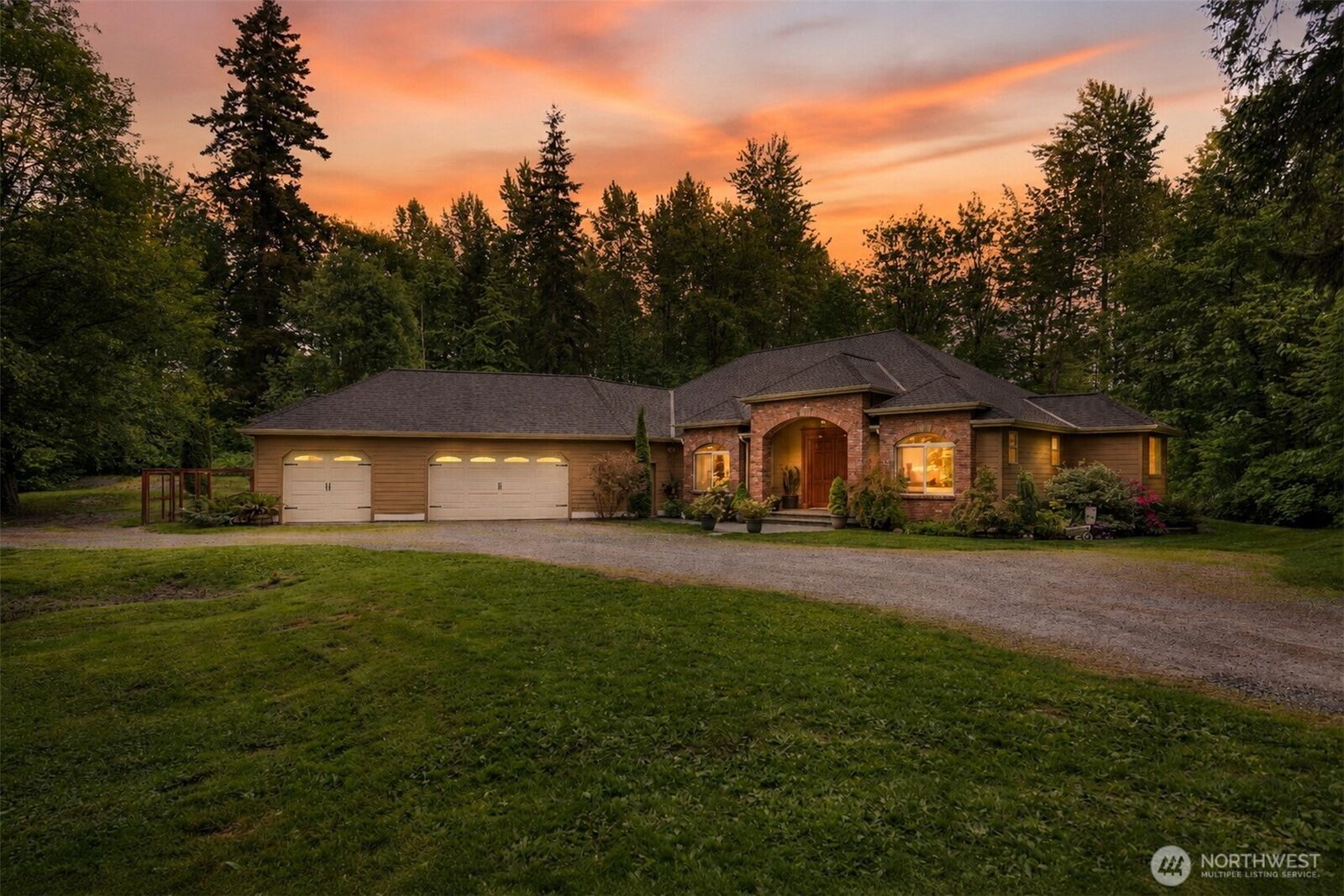 Property Photo:  2139  H St Road  WA 98230 