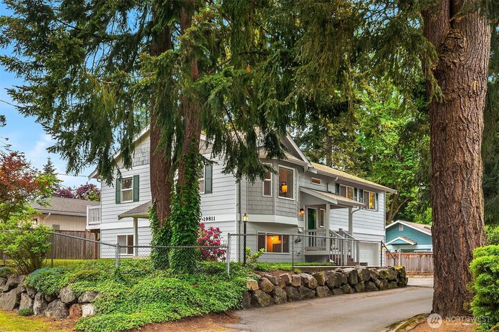 Property Photo:  19811  Wallingford Avenue N  WA 98133 