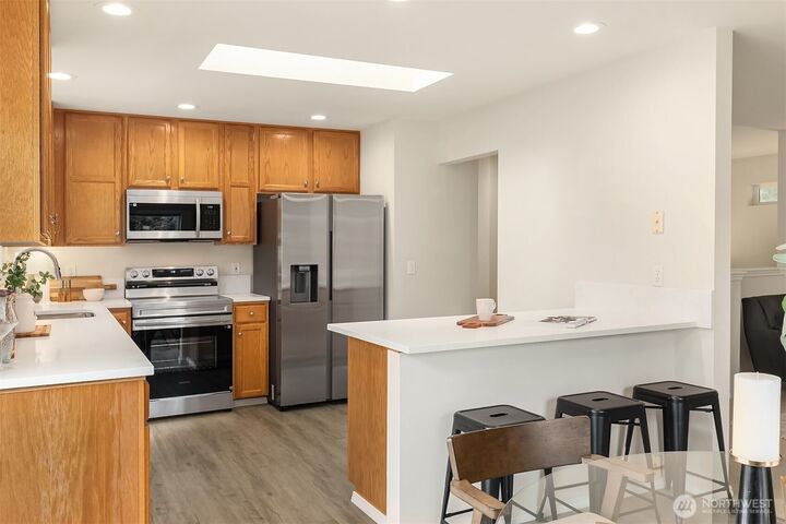 Property Photo:  19811  Wallingford Avenue N  WA 98133 